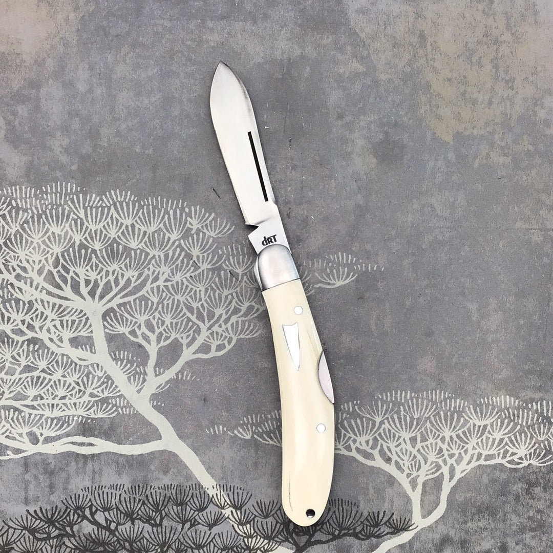 David (dr.t) Taber “Rabbit” knife with mid lock