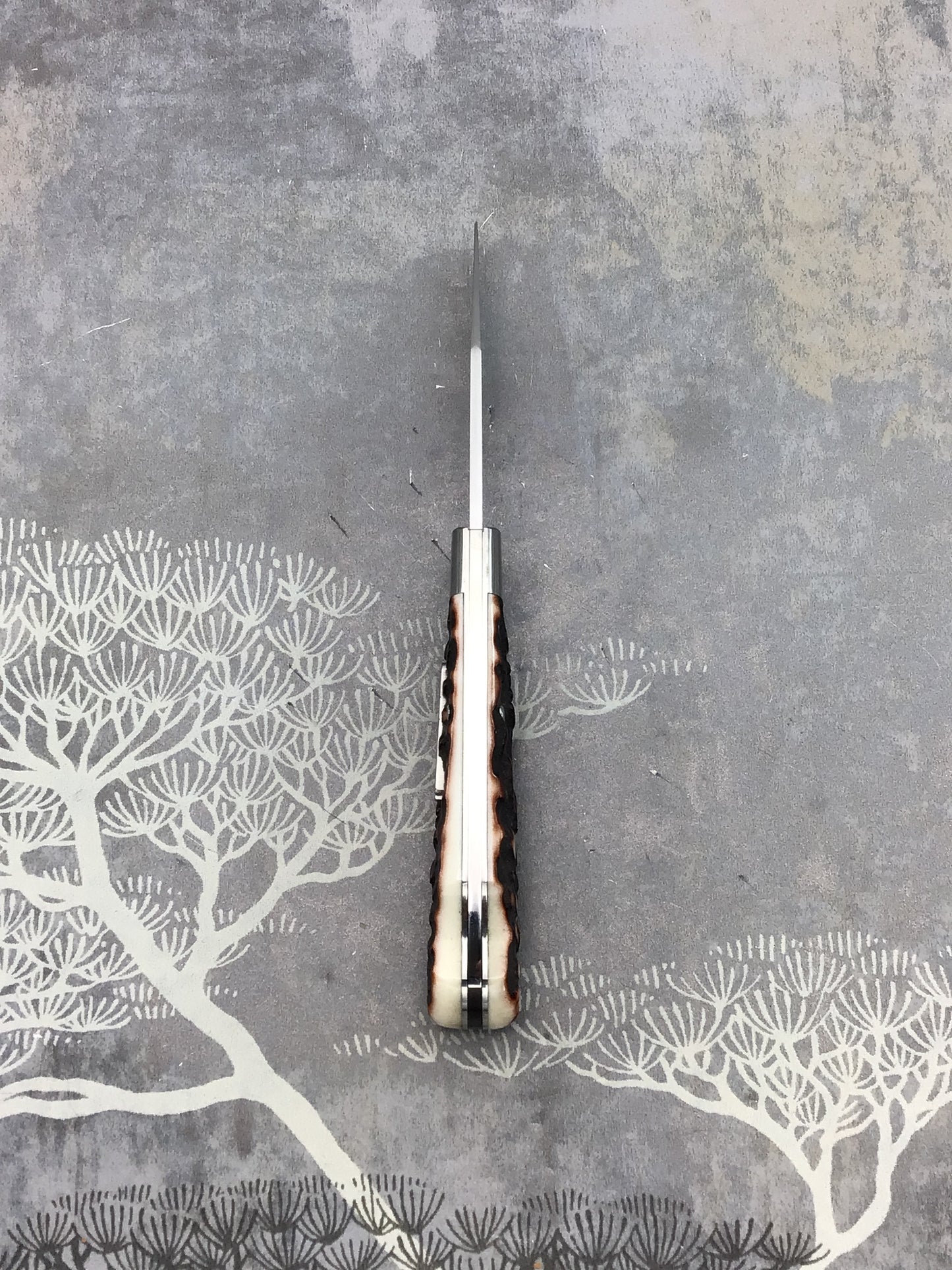 Takeshi Matsusaki “50% R1306” Lockback with Amber Stag scales. A Ryuichi Kawamura pattern. (2)