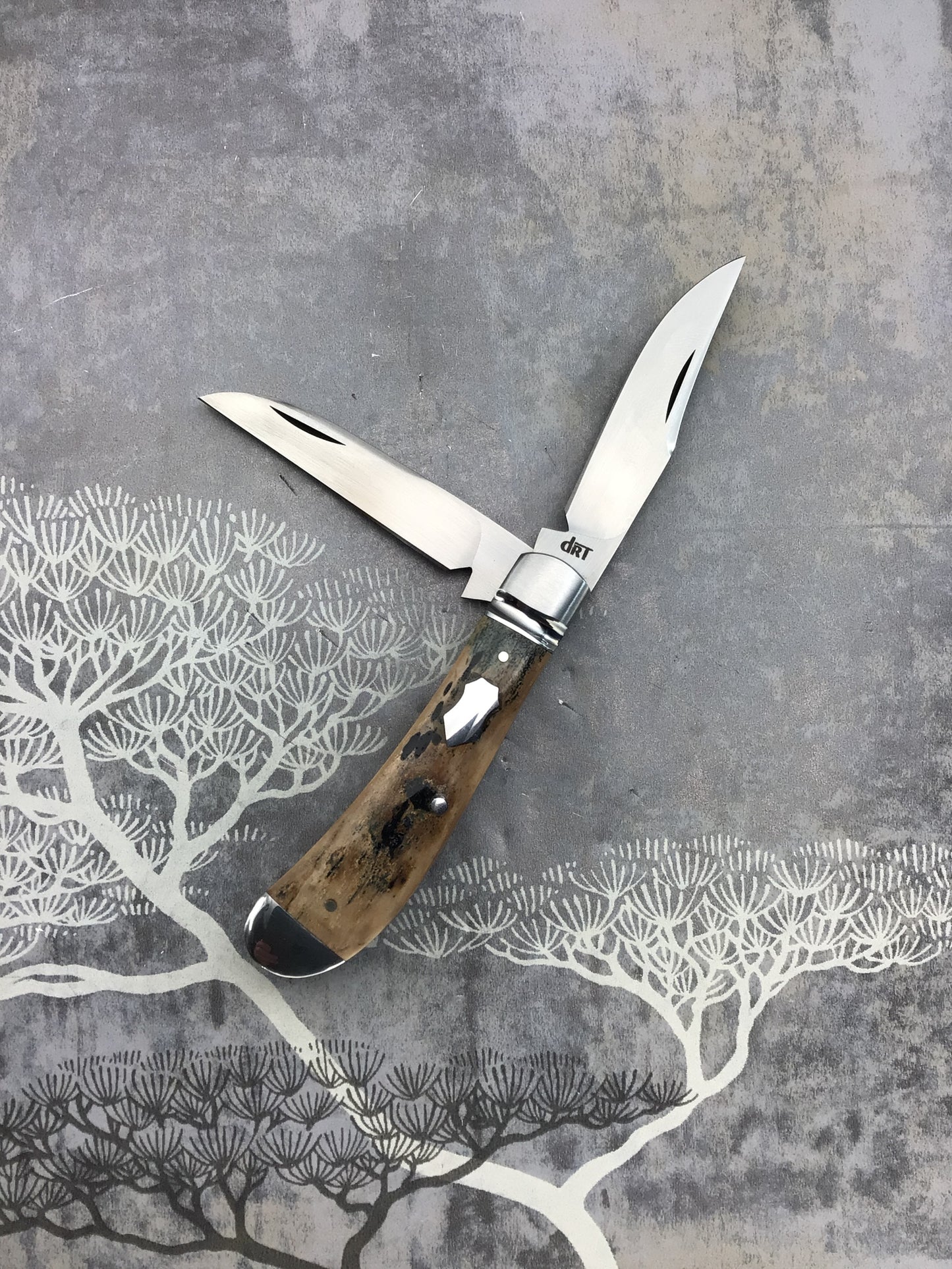David “dr.t” Taber “Wharncliffe” Trapper with Black Mammoth Ivory Scales.