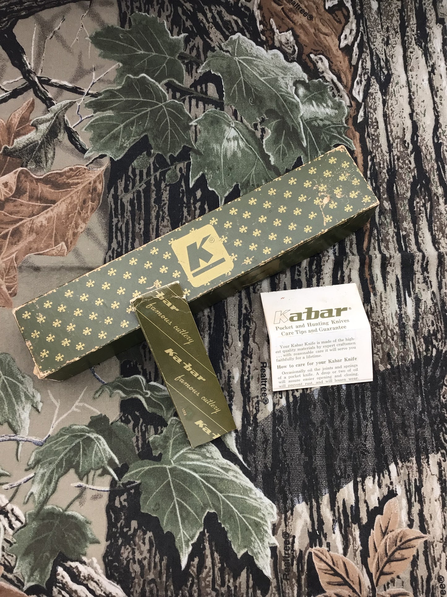 KaBar “1203 Skinner” NOS in box.