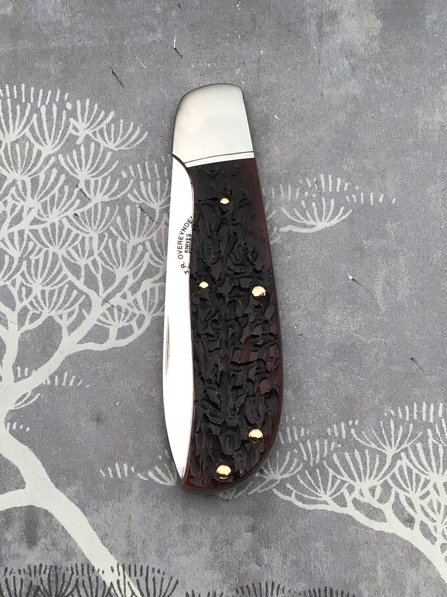 T R (Tommy) Overeynder “Model 7” Jigged Bone Slipjoint